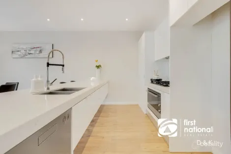 Property photo of 7 Woodward Way Caroline Springs VIC 3023