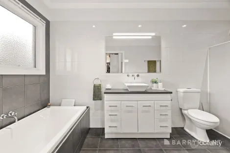 Property photo of 56 Rangeview Road Mount Evelyn VIC 3796