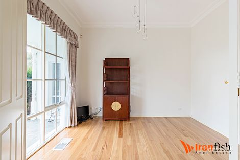 Property photo of 3 Monomeath Close Doncaster East VIC 3109