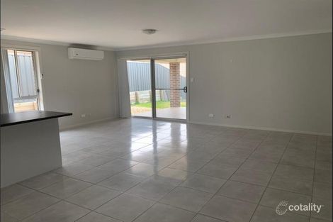Property photo of 14 Creswell Street Wadalba NSW 2259