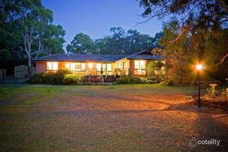 33 Wimbledon Ave, Macedon, VIC 3440