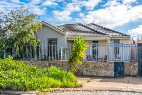 22 ARIZONA PDE, GOLDEN BAY, WA 6174