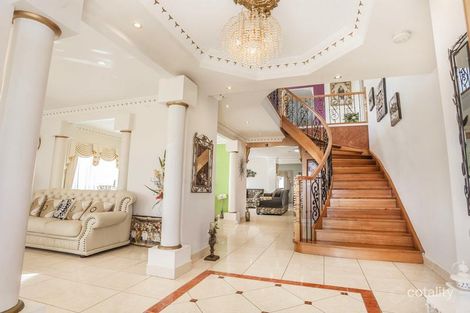 Property photo of 15 Wild Crescent Roxburgh Park VIC 3064