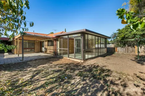 Property photo of 3 Bowden Street Hoppers Crossing VIC 3029