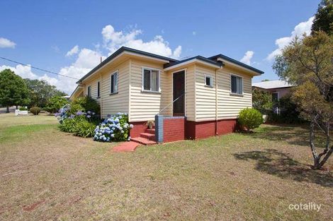 6 Pioneer St, Rockville, QLD 4350