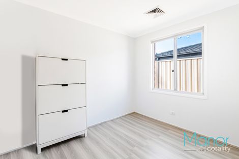 Property photo of 9 Aquilina Drive Plumpton NSW 2761