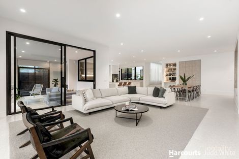 2 Hanwell Ct, Glen Waverley, VIC 3150
