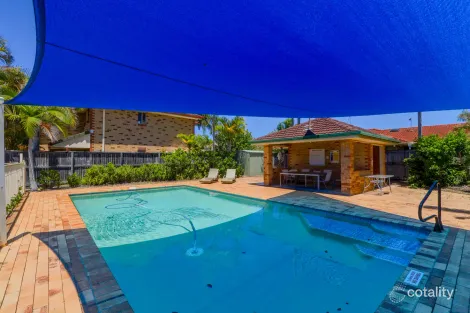 Property photo of 11/2 Brown Street Labrador QLD 4215