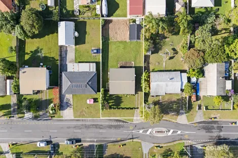 40 CLAVERTON DR, DECEPTION BAY, QLD 4508