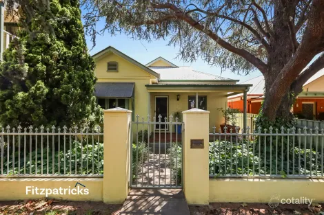 74 Fox St, Wagga Wagga, NSW 2650