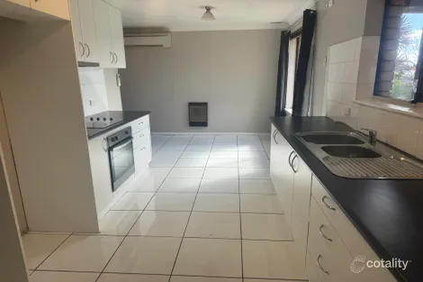 Property photo of 28 Anzac Place Orange NSW 2800