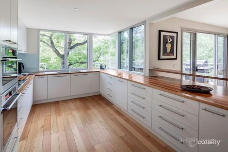Property photo of 13 The Esplanade Fairfield VIC 3078