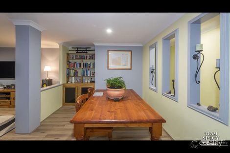 Property photo of 8 Edelweiss Way Beckenham WA 6107