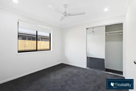 Property photo of 17 Davis Way Walloon QLD 4306