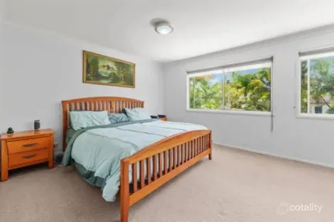 Property photo of 4 Gilcrest Court Molendinar QLD 4214