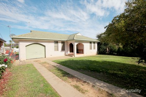 Property photo of 32 Huthwaite Street Mount Austin NSW 2650