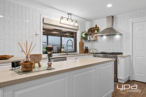 Property photo of 10 Rae Court Darley VIC 3340