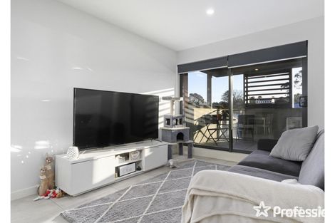 Property photo of 215/211 Mt Dandenong Road Croydon VIC 3136