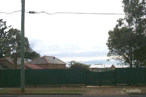 204a Prince Edward Pde, Scarborough, QLD 4020