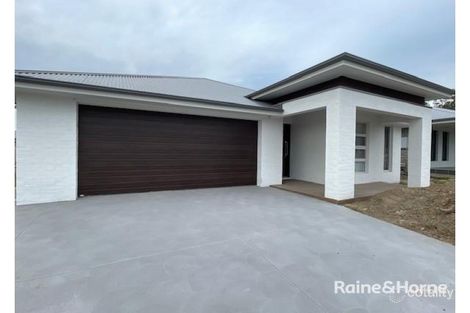 27 Solomon St, North Rothbury, NSW 2335