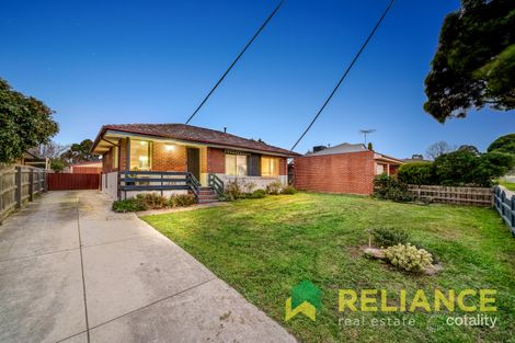 19 Dobell Ave, Sunbury, VIC 3429