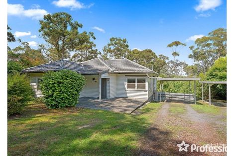 Property photo of 10 Lusatia Park Road Woori Yallock VIC 3139
