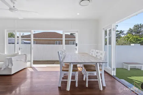 Property photo of 2/24 Middle Street Labrador QLD 4215