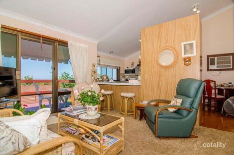 Property photo of 17 Yalla Kool Drive Ocean Shores NSW 2483