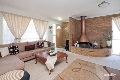Property photo of 2 Callistemon Crescent Narre Warren VIC 3805