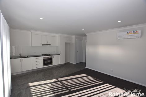 Property photo of 11 Myrtle Close Orange NSW 2800