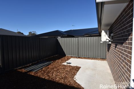 Property photo of 11 Myrtle Close Orange NSW 2800