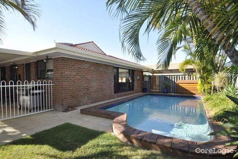 Property photo of 32 Launch Road Mermaid Waters QLD 4218