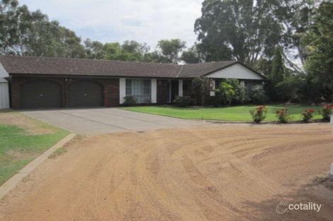 190 Brentwood Rd, Kenwick, WA 6107