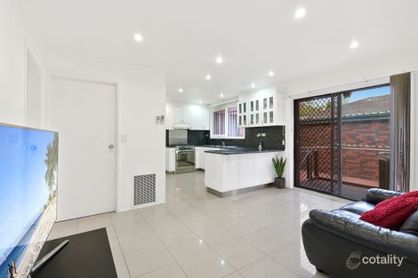 Property photo of 23 Primrose Hill Close Endeavour Hills VIC 3802