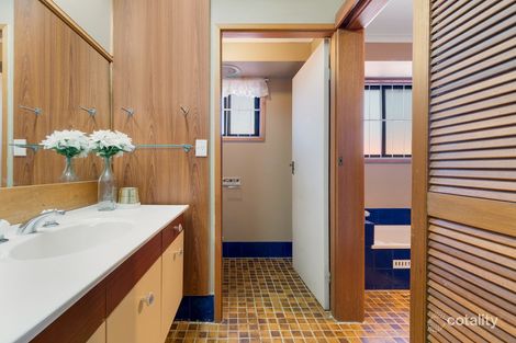 Property photo of 2 Karrabul Road St Helens Park NSW 2560