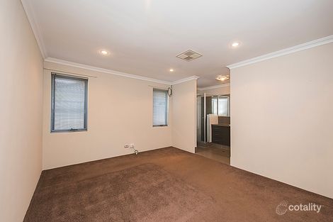 Property photo of 16 Wuraling Pass Wannanup WA 6210