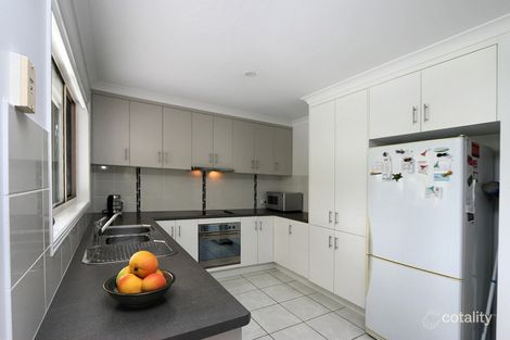 Property photo of 16 Angie Circuit Innes Park QLD 4670