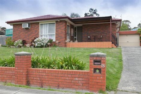 13 Aaran Cl, Endeavour Hills, VIC 3802