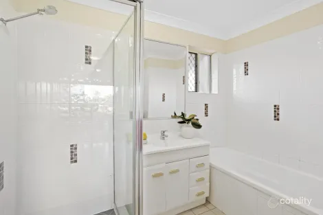 Property photo of 8/22 Robert Street Clontarf QLD 4019