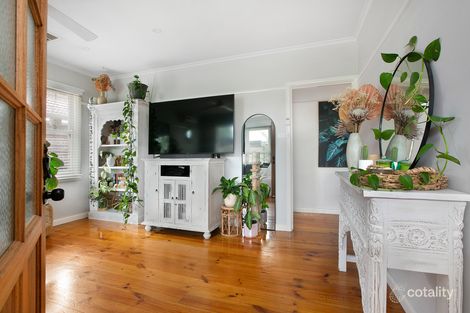 Property photo of 151 Boldrewood Parade Reservoir VIC 3073