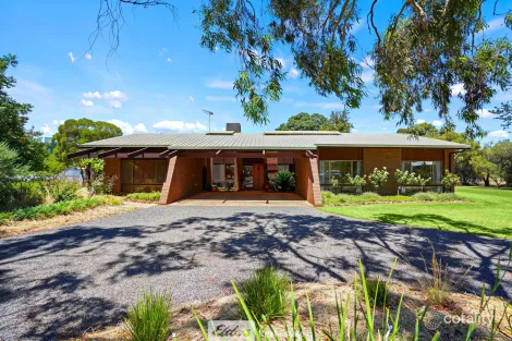 14 Kendall Lane, Hanwood, NSW 2680