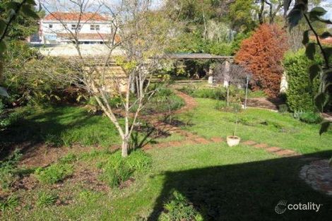 Property photo of 4 Hillway Nedlands WA 6009