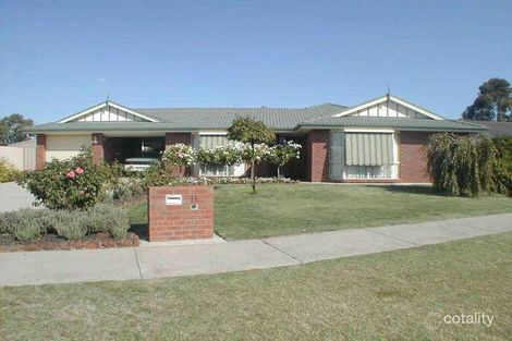 11 Tydeman St, Horsham, VIC 3400