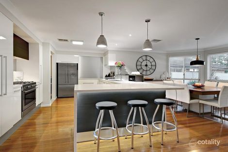 Property photo of 15 Mirbelia Court Voyager Point NSW 2172