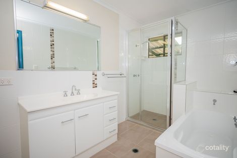 Property photo of 106 Roslyn Drive Roma QLD 4455