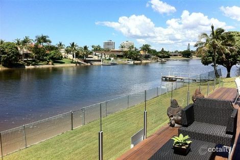 Property photo of 16 Aroona Avenue Broadbeach Waters QLD 4218