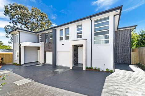 3 Chamberlain St, Campbelltown, NSW 2560