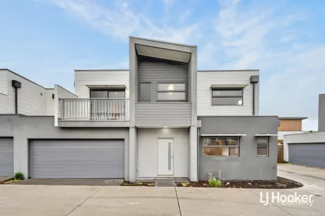 7 MAVERICK CRES, WERRIBEE, VIC 3030