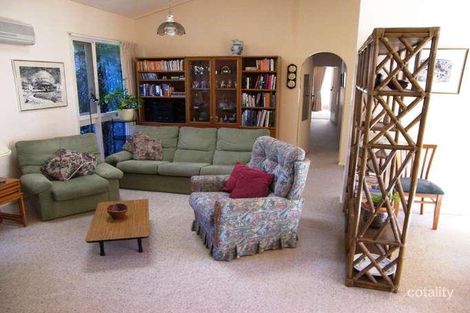 Property photo of 18 Cousins Street Strathdale VIC 3550
