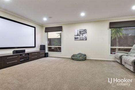 Property photo of 35 Grandpark Circuit Point Cook VIC 3030